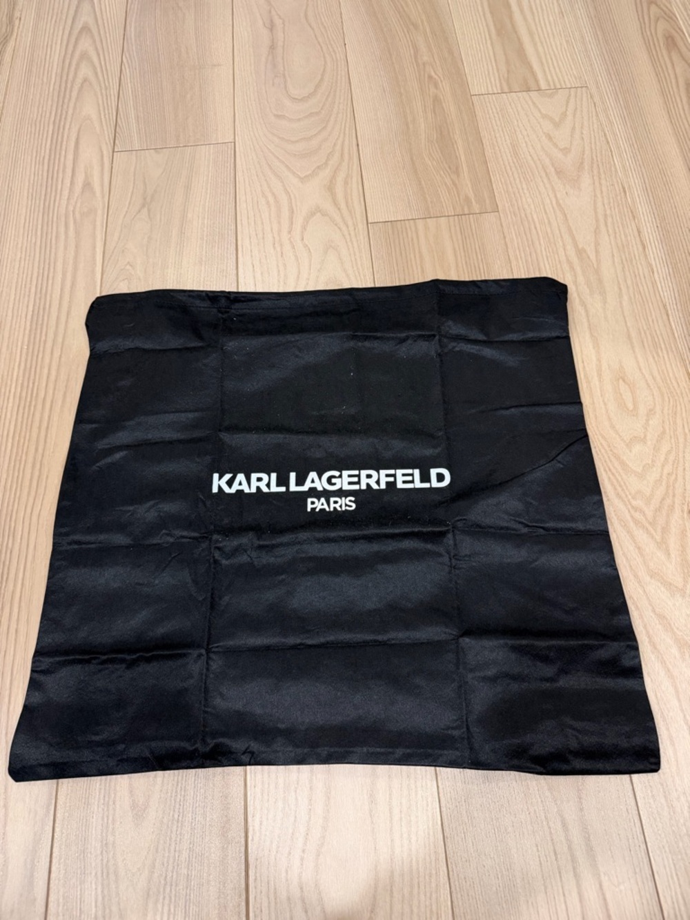 Karl Lagerfeld Black Faux Fur Shoulder Bag with Silver Chain - Picture 16 of 16
